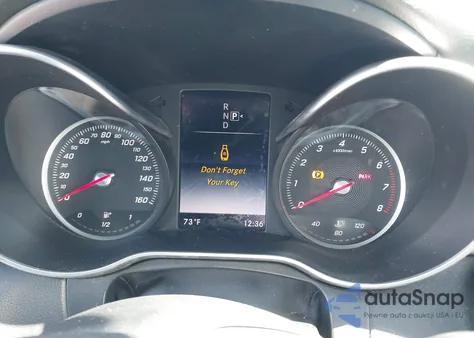 2015 Mercedes-Benz C 300 Luxury/Sport z USA, uszkodzony, nr VIN 55SWF4JB8FU091172